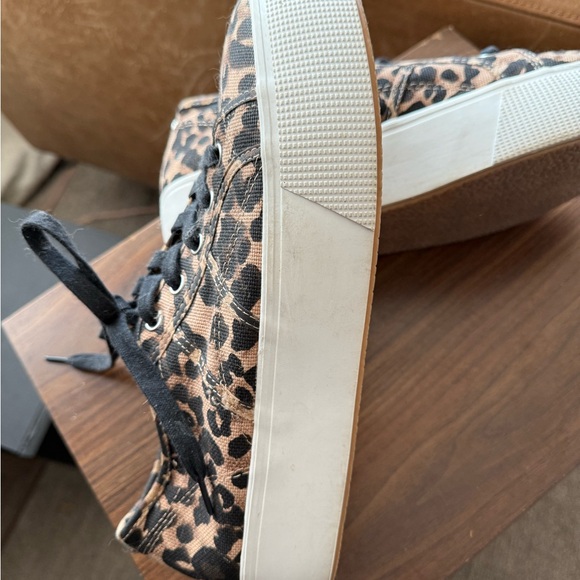 Steve Madden Emmi Leopard Print platform Sneakers - Picture 3 of 3